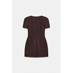 Robe courte marron avec plis